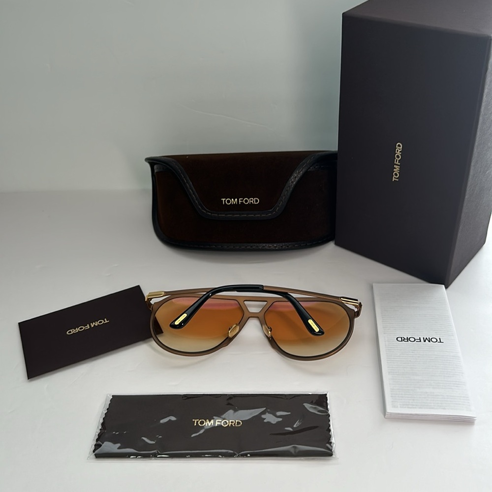 New Authentic Tom Ford Gold Gradient Xaier TF 1060 Aviator Sunglasses - Picture 15 of 15